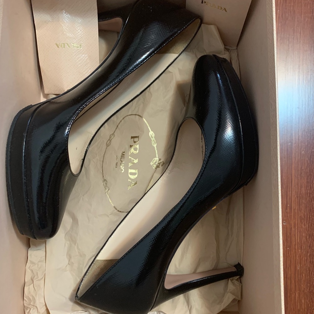 Prada heels shoes - Picture 3 of 10